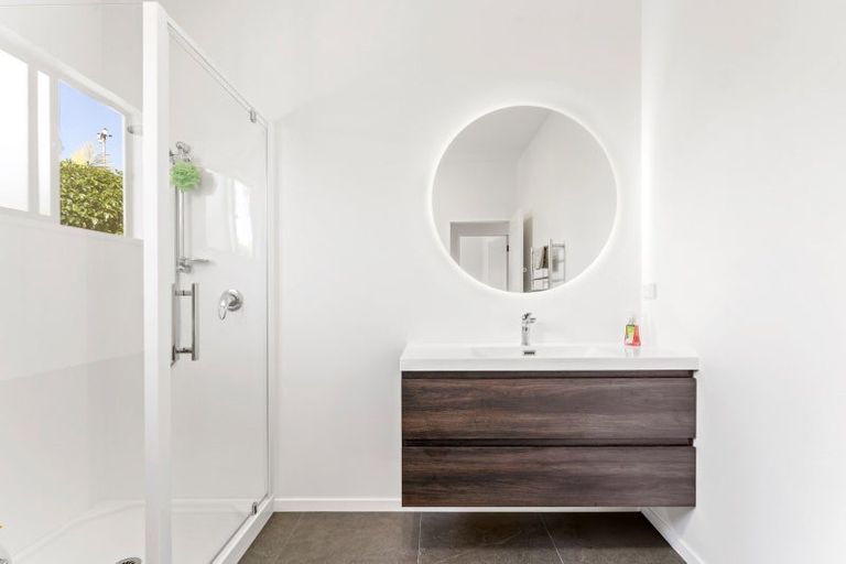 Photo of property in 35 Torea Road, Matakana, Warkworth, 0985