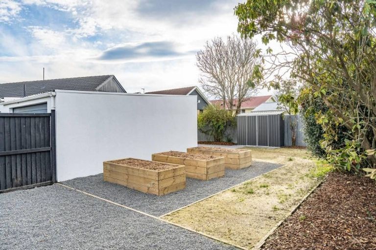 Photo of property in 214 Hendersons Road, Hoon Hay, Christchurch, 8025
