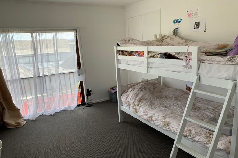 Photo of property in 40 Saxon Street, Waterview, Auckland, 1026