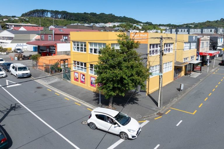 Photo of property in 233 Riddiford Street, Newtown, Wellington, 6021