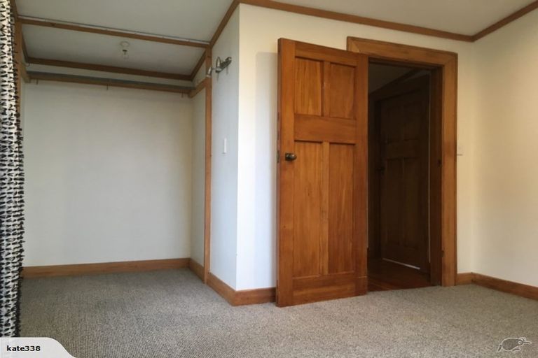 Photo of property in 2/158 Breaker Bay Road, Breaker Bay, Wellington, 6022