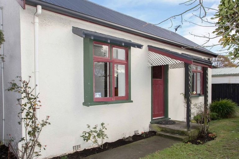 Photo of property in 1/184 Hastings Street, Waltham, Christchurch, 8023