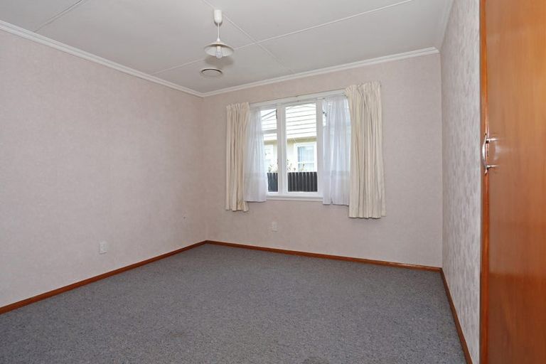 Photo of property in 8 Nairn Crescent, Awapuni, Palmerston North, 4412