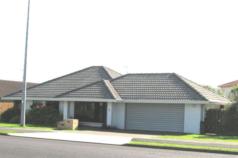 Photo of property in 2/83 Meadowland Drive, Somerville, Auckland, 2014