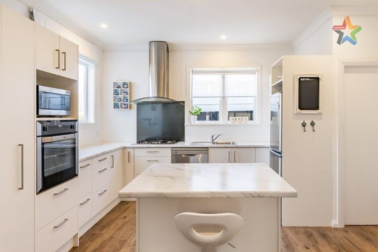 Photo of property in 99 Whites Line East, Waiwhetu, Lower Hutt, 5010