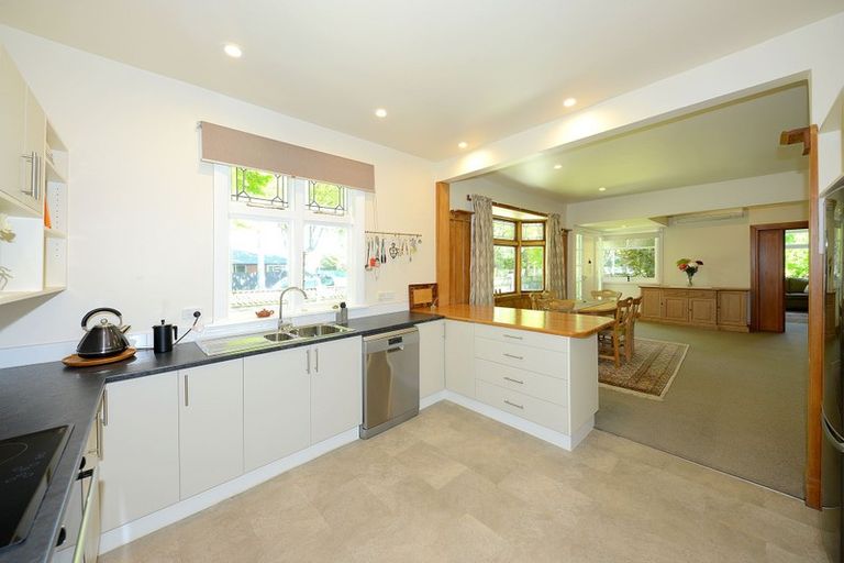 Photo of property in 33 Linwood Avenue, Linwood, Christchurch, 8011