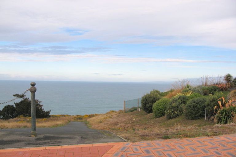 Photo of property in 34 Highgrove, Saint Clair, Dunedin, 9012