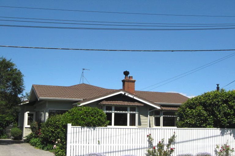 Photo of property in 186 Stapletons Road, Richmond, Christchurch, 8013