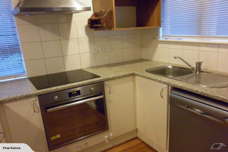 Photo of property in 1/21 Hauraki Crescent, Pinehill, Auckland, 0632