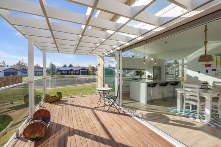 Photo of property in 3 Nursery Lane, Kinloch, Taupo, 3377