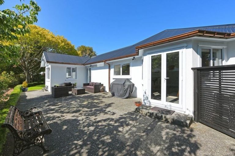 Photo of property in 19 Barton Road, Heretaunga, Upper Hutt, 5018
