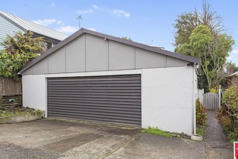 Photo of property in 50 Queens Avenue, Waikuku Beach, 7402