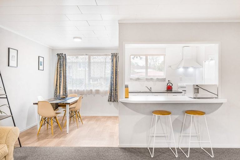 Photo of property in 1/18 Matipo Road, Te Atatu Peninsula, Auckland, 0610