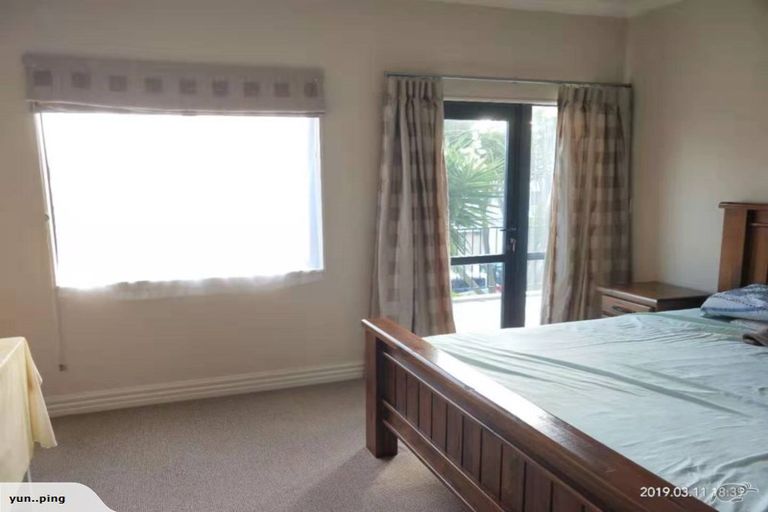 Photo of property in 5 St Johns Road, Saint Johns, Auckland, 1072