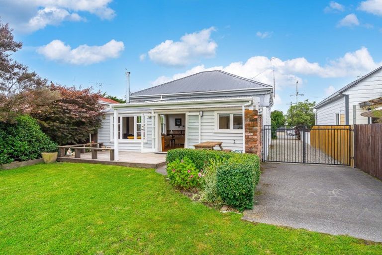 Photo of property in 35 Victoria Street, Masterton, 5810