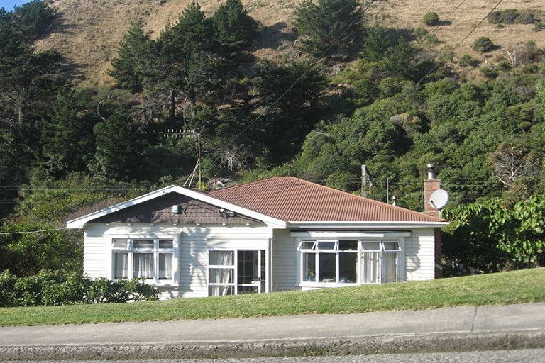 Photo of property in 51 Ames Street, Paekakariki, 5034