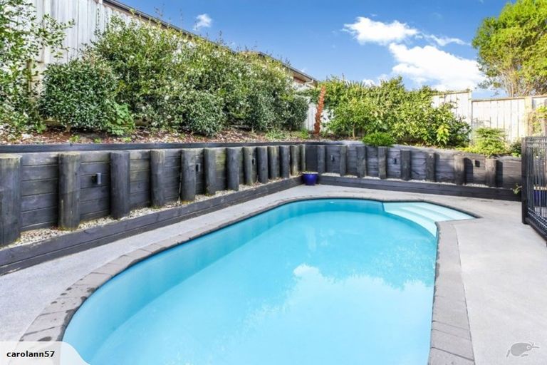 Photo of property in 2 Ellivani Rise, Pukekohe, 2120