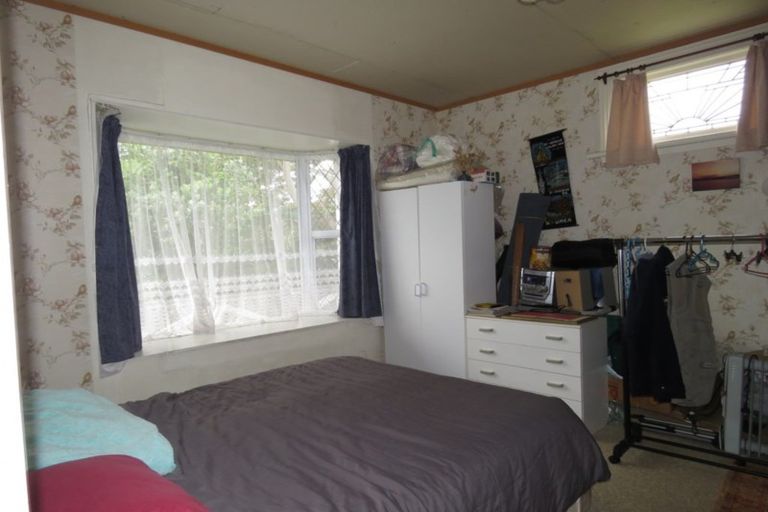 Photo of property in 46 Romilly Street, Westport, 7825