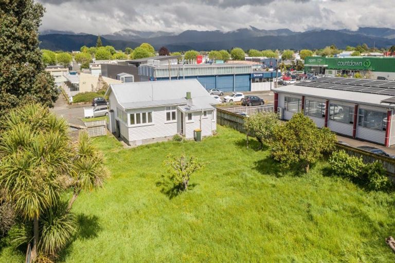 Photo of property in 29 Bristol Street, Levin, 5510