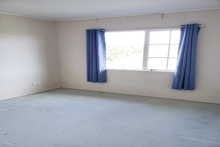 Photo of property in 2/1 Emma Court, Northpark, Auckland, 2013