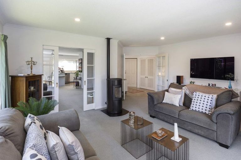 Photo of property in 6 Berkshire Drive, Avonhead, Christchurch, 8042