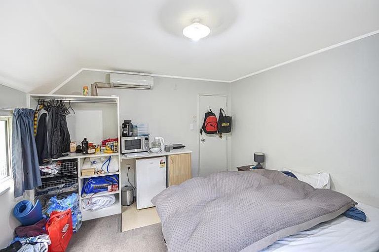 Photo of property in 11 Pitt Street, North Dunedin, Dunedin, 9016