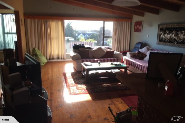 Photo of property in 5 Miro Road, Raumati South, Paraparaumu, 5032