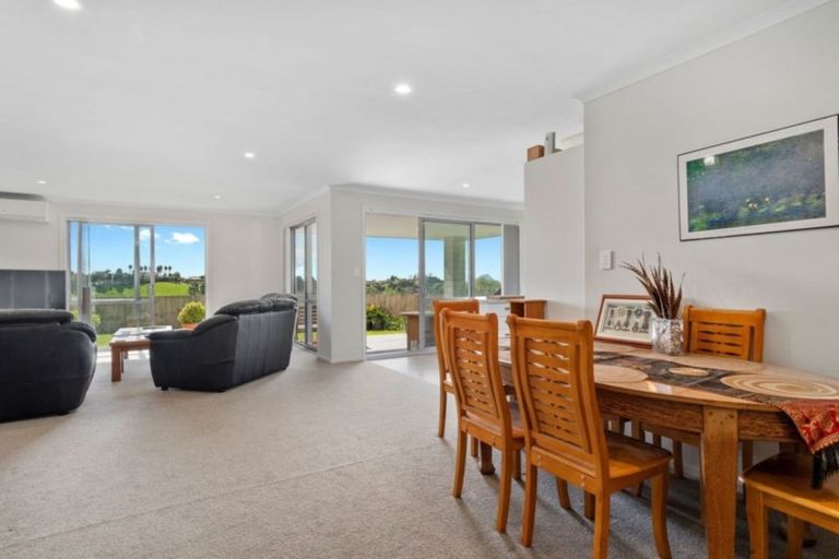 Photo of property in 8 Greenvale Place, Welcome Bay, Tauranga, 3112