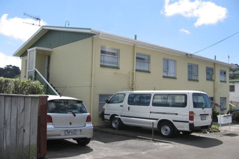 Photo of property in 3/4 Overtoun Terrace, Hataitai, Wellington, 6021