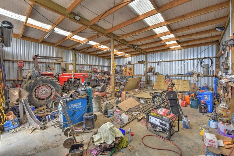 Photo of property in 127 Burnetts Hill Road, Waikoikoi, Gore, 9771