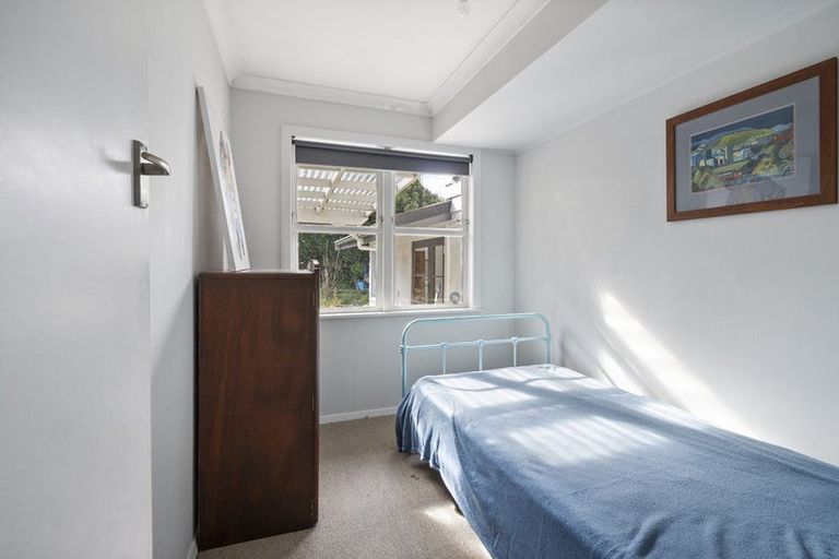 Photo of property in 9 Athlone Place, Hokowhitu, Palmerston North, 4410