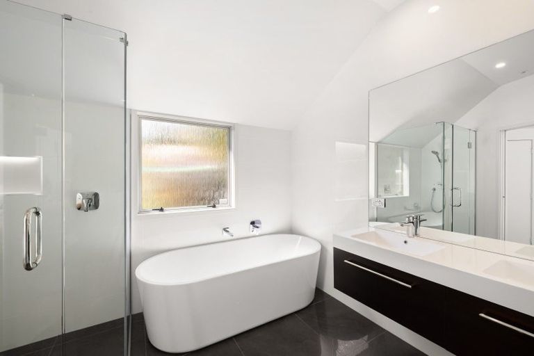 Photo of property in 29 Whitby Road, Britannia Heights, Nelson, 7010