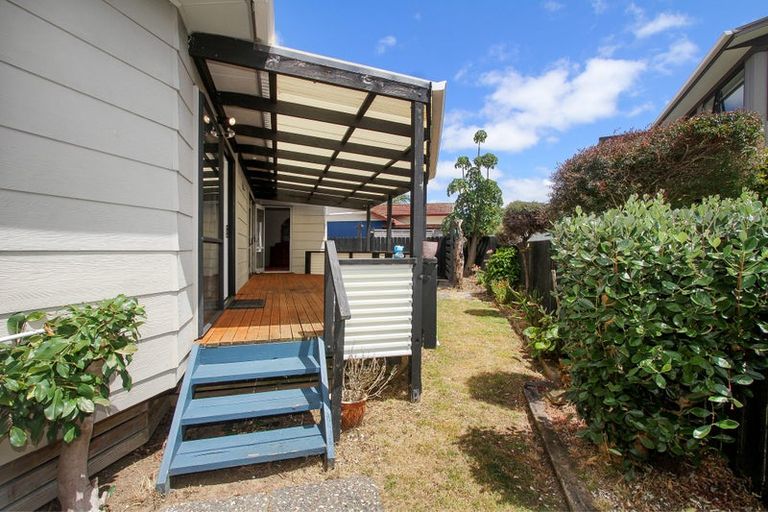 Photo of property in 7 Taihiki Road, Clarks Beach, 2122