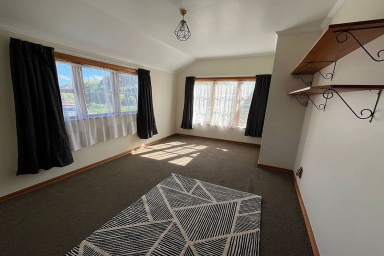 Photo of property in 57 Morere Street, Titahi Bay, Porirua, 5022