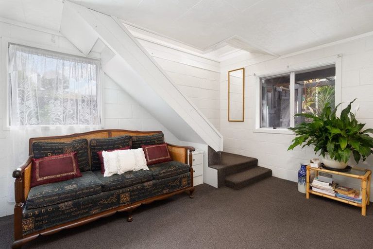 Photo of property in 2 Hugh Avenue, Hamurana, Rotorua, 3097