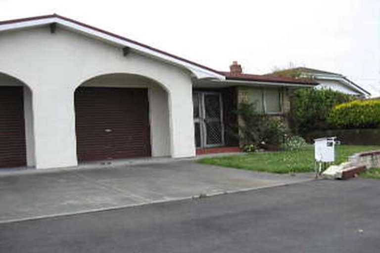 Photo of property in 33b Waimairi Road, Upper Riccarton, Christchurch, 8041