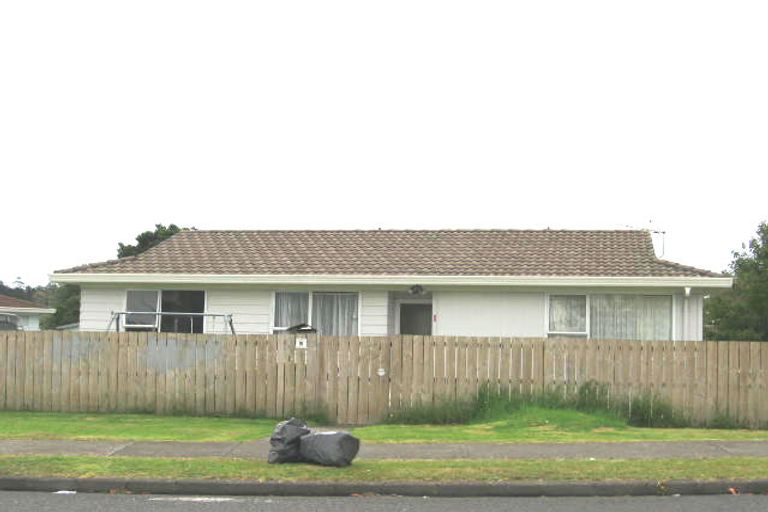 Photo of property in 1/84 Luanda Drive, Ranui, Auckland, 0612