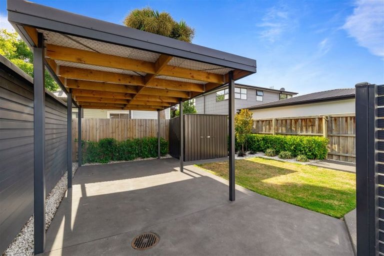 Photo of property in 44 Hutcheson Street, Sydenham, Christchurch, 8023