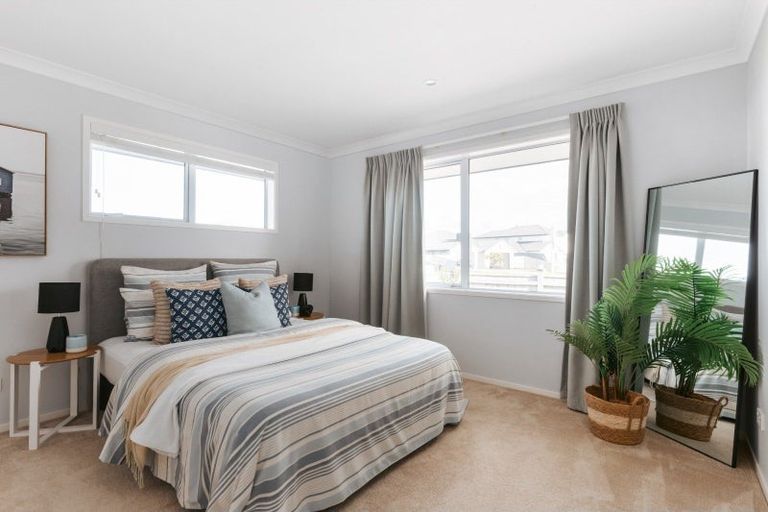 Photo of property in 56 Te Kio Crescent, Papamoa Beach, Papamoa, 3118