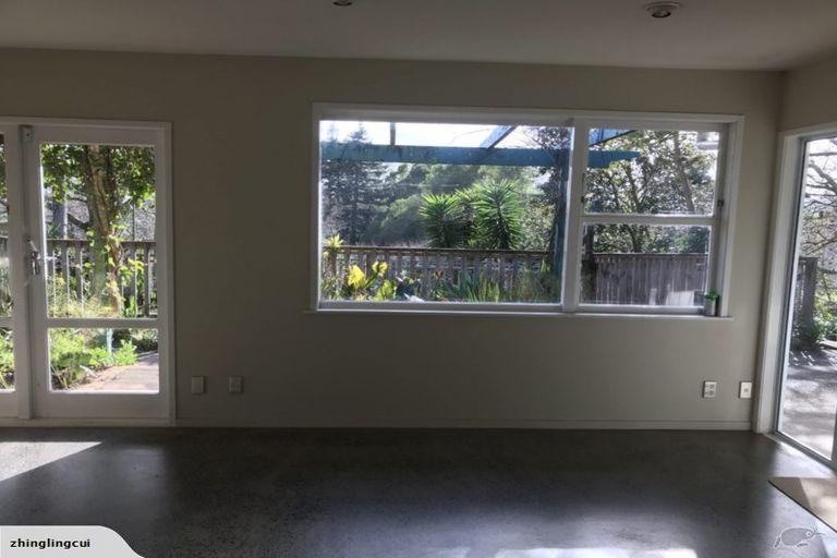 Photo of property in 33a Ingram Road, Bombay, Drury, 2579