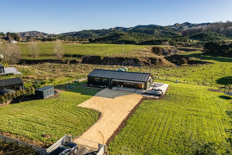 Photo of property in 2480 Kahuranaki Road, Elsthorpe, Havelock North, 4295