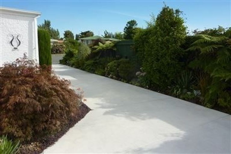 Photo of property in 1/57 Winters Road, Redwood, Christchurch, 8051