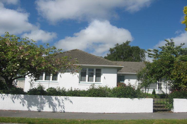 Photo of property in 4 Ardmore Place, Bishopdale, Christchurch, 8053