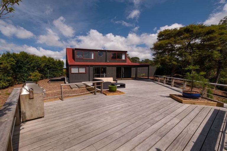 Photo of property in 330 Wainui Road, Wainui, Silverdale, 0992