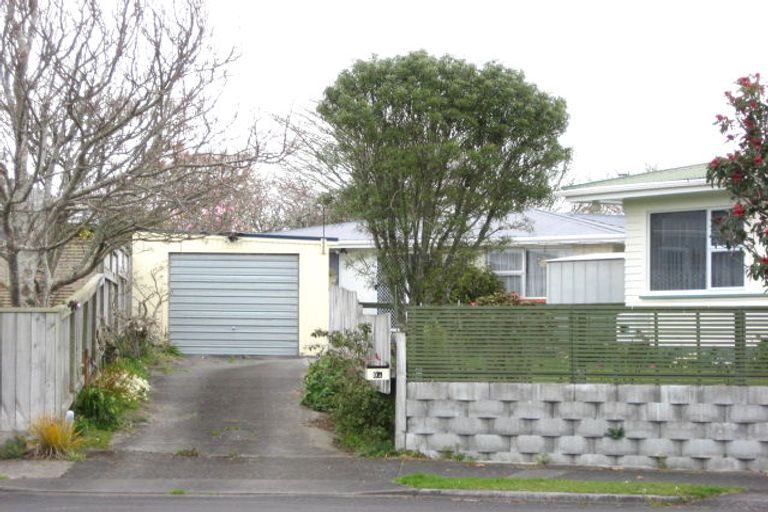 Photo of property in 9a Kennedy Place, Merrilands, New Plymouth, 4312