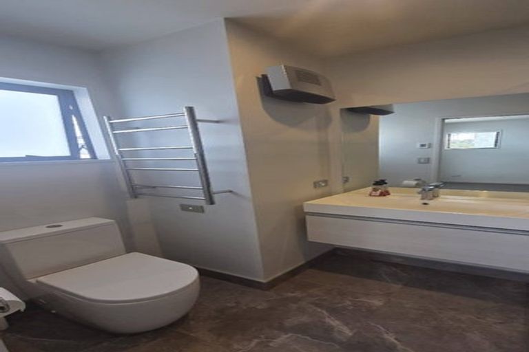 Photo of property in 2/45 Maxwell Street, Riccarton, Christchurch, 8041