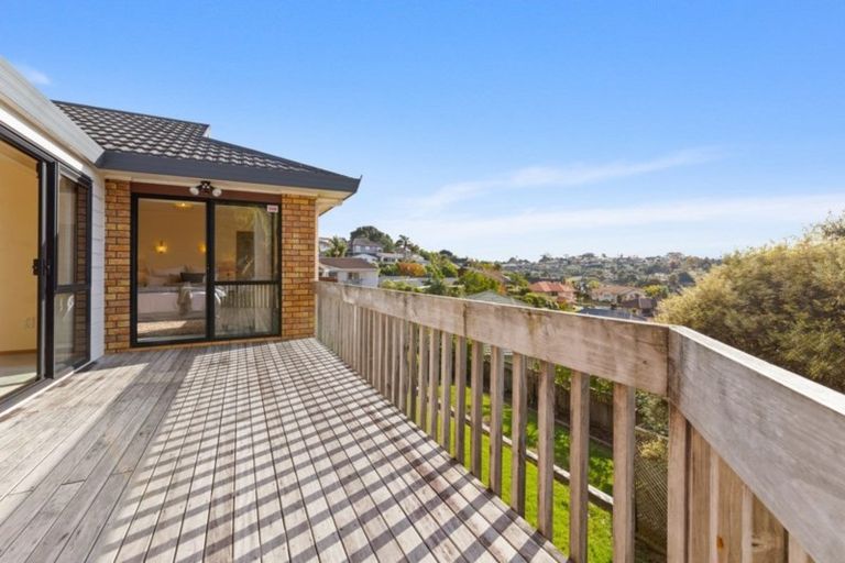Photo of property in 108 Luckens Road, West Harbour, Auckland, 0618