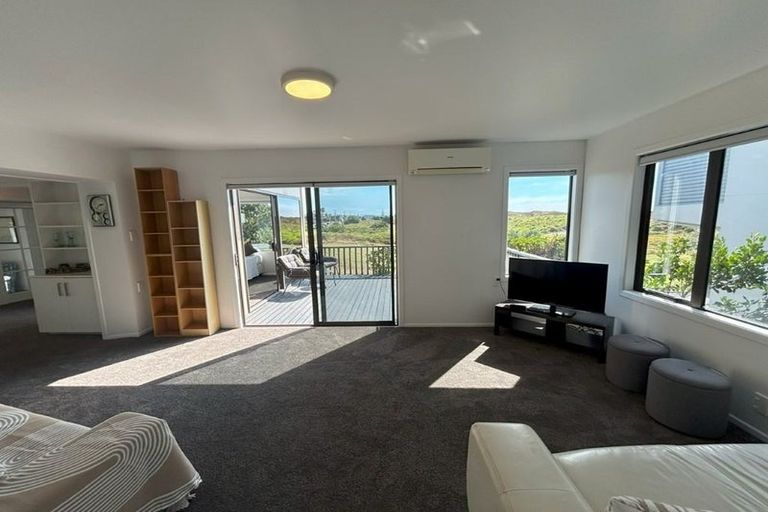 Photo of property in 1009 Papamoa Beach Road, Papamoa Beach, Papamoa, 3118