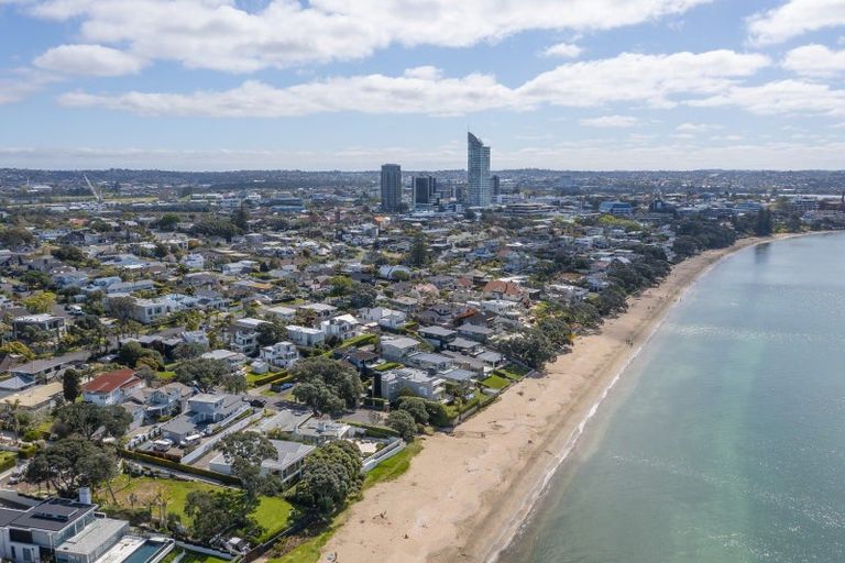 Photo of property in 37 Ewen Street, Hauraki, Auckland, 0622