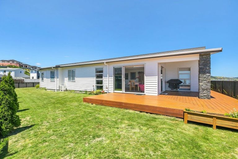 Photo of property in 112 John Burke Drive, Aotea, Porirua, 5024